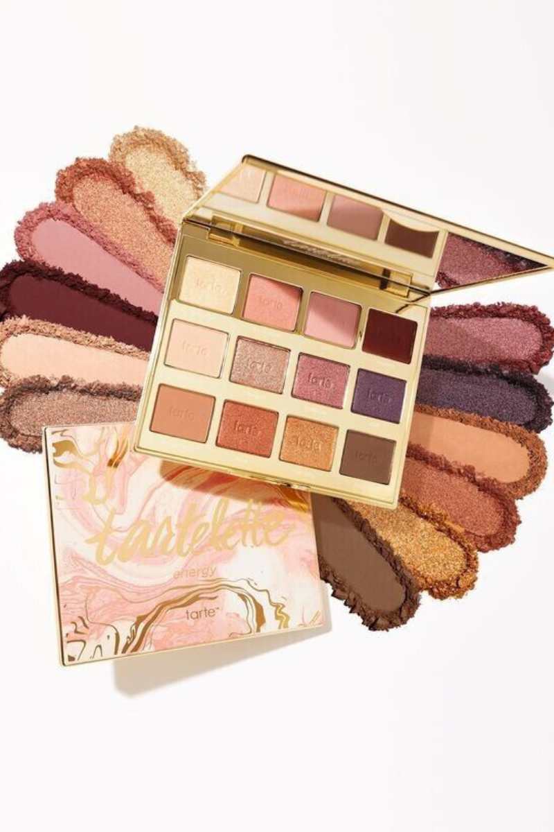 Makeup Artist Beauty - By Charlotte Ravet